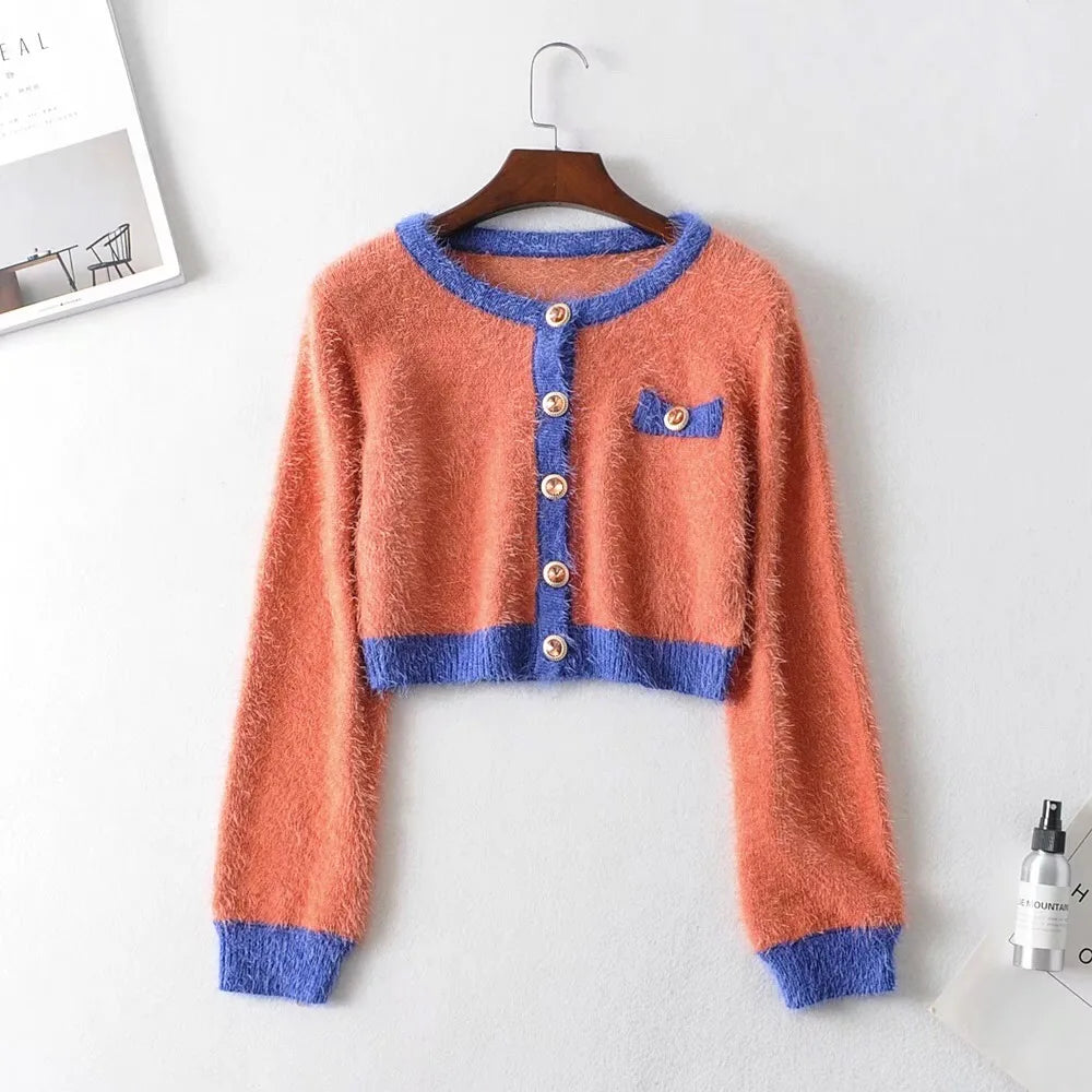 Conjunto Cárdigan Peludo Bicolor y Falda Mini — Set Retro