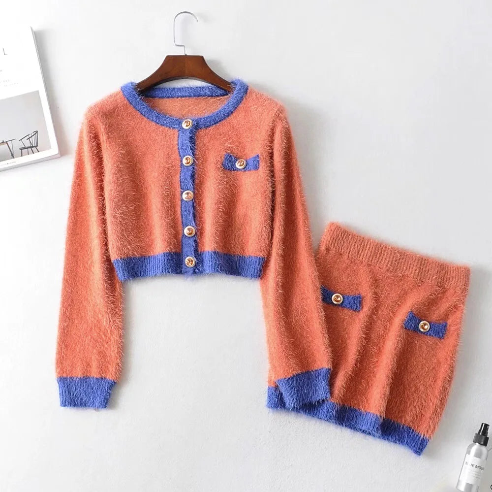 Conjunto Cárdigan Peludo Bicolor y Falda Mini — Set Retro