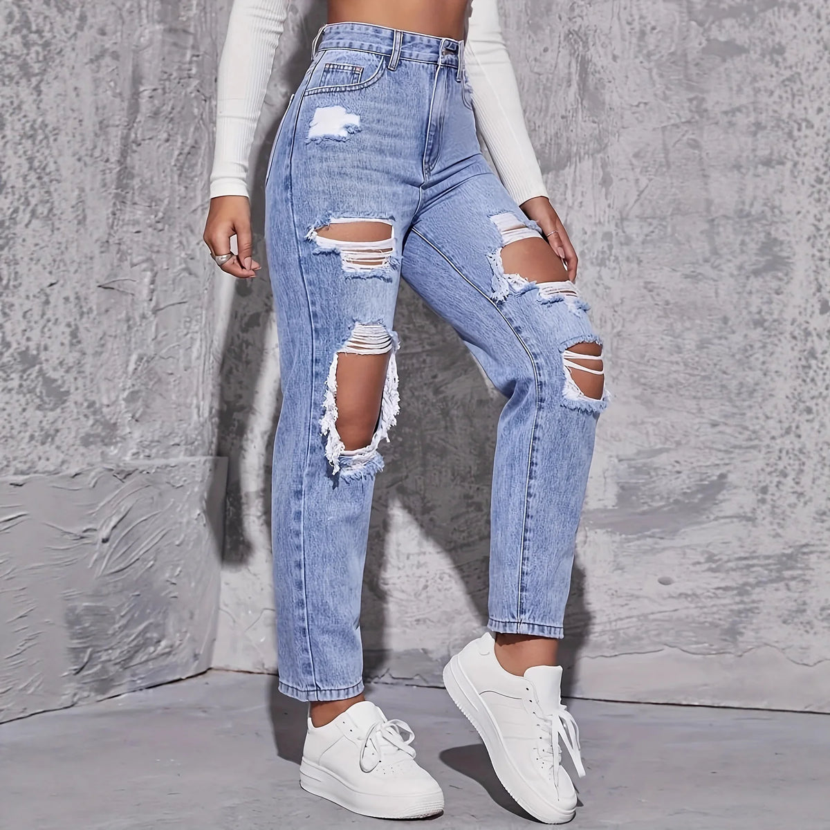 Jeans Mom Fit Tiro Alto — Corte Acampanado Streetwear