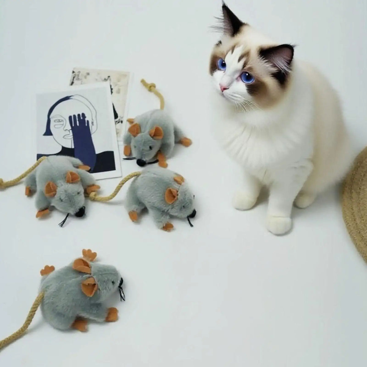 Juguete Ratón de Peluche para Gatos — Cola con Sonido
