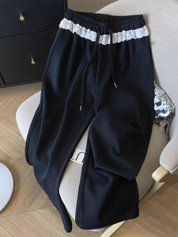 Pantalón Jogger Gris con Encaje — Estilo Coreano Casual