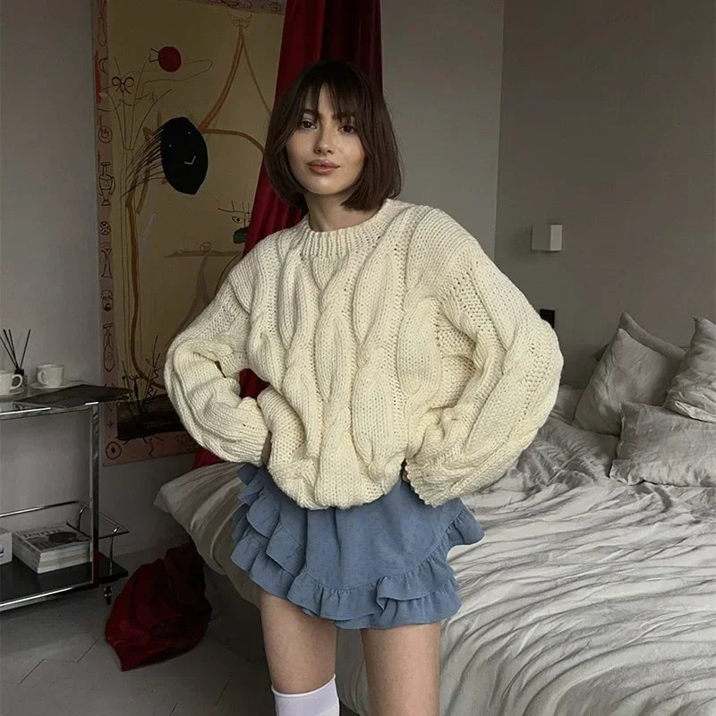 Sweater Oversize Cuello Alto — Holgado y Cálido