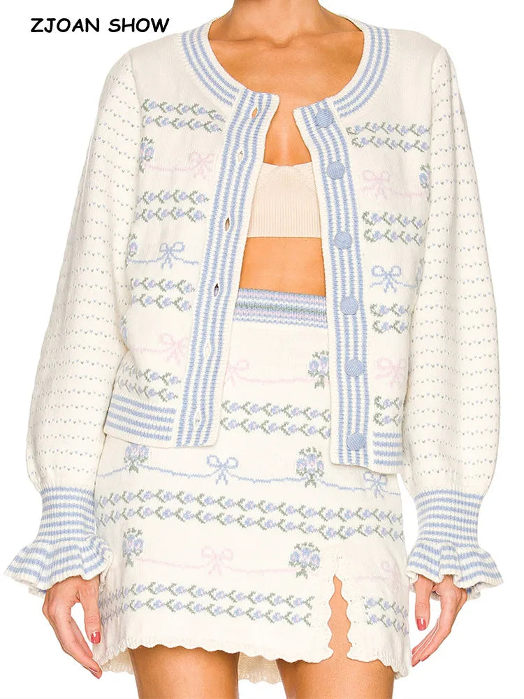 Conjunto Cárdigan Floral y Falda Mini — Set a Juego