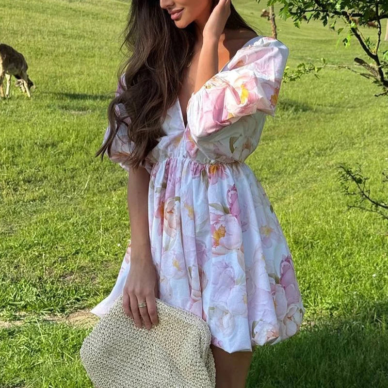 Vestido Mini Calado con Estampado — Manga Globo y Escote V