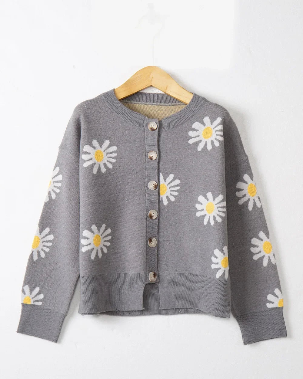 Cárdigan Tejido Floral con Botones — Cuello Redondo