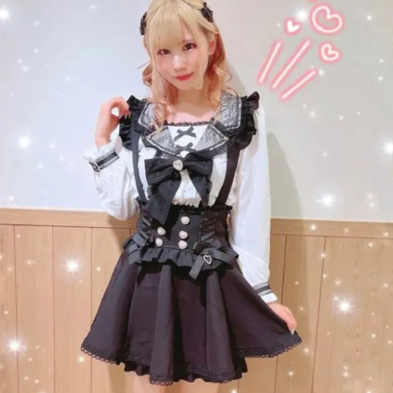 Falda Tiro Alto con Tirantes y Lazo — Estilo Kawaii