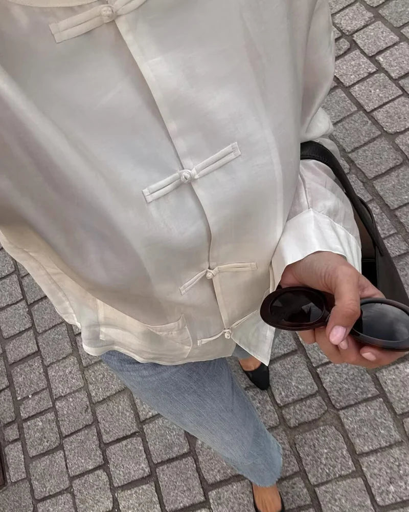 Blusa de Satén Sin Mangas — Amarre con Nudo