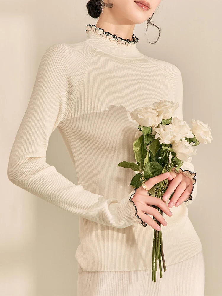 Sweater Acanalado con Volados — Cuello Alto Ajustado