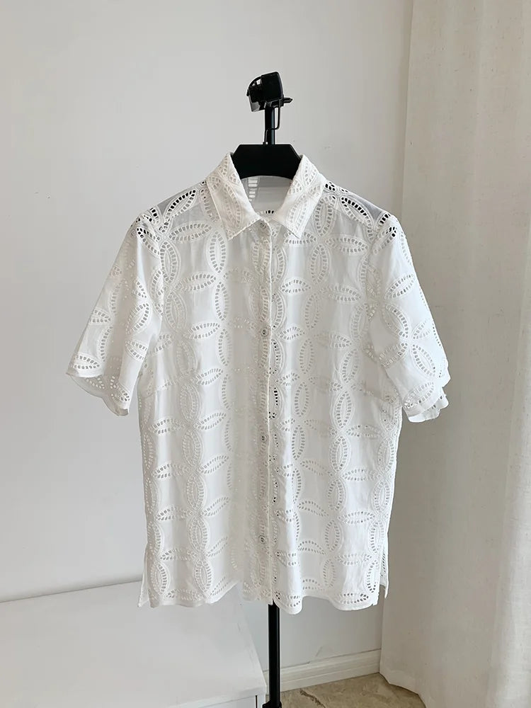 Conjunto Camisa Calada y Pantalón Blanco de Algodón — Set Vacaciones