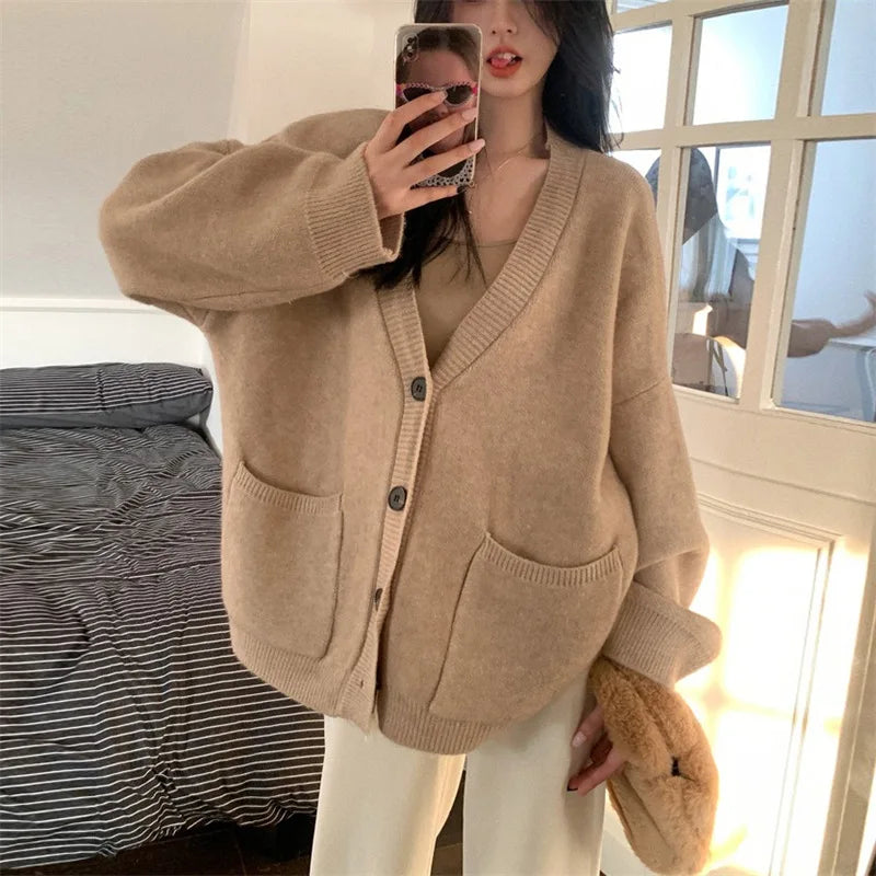 Cárdigan Vintage con Bolsillos — Cuello V Casual