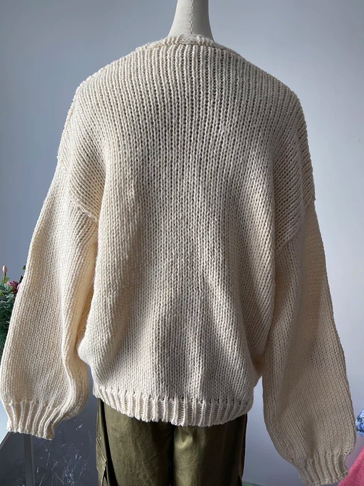 Cárdigan Beige con Bordado de Limón
