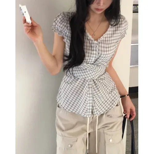 Blusa Corta a Cuadros — Manga Abullonada Coreana