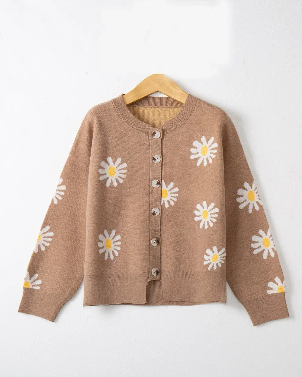 Cárdigan Tejido Floral con Botones — Cuello Redondo