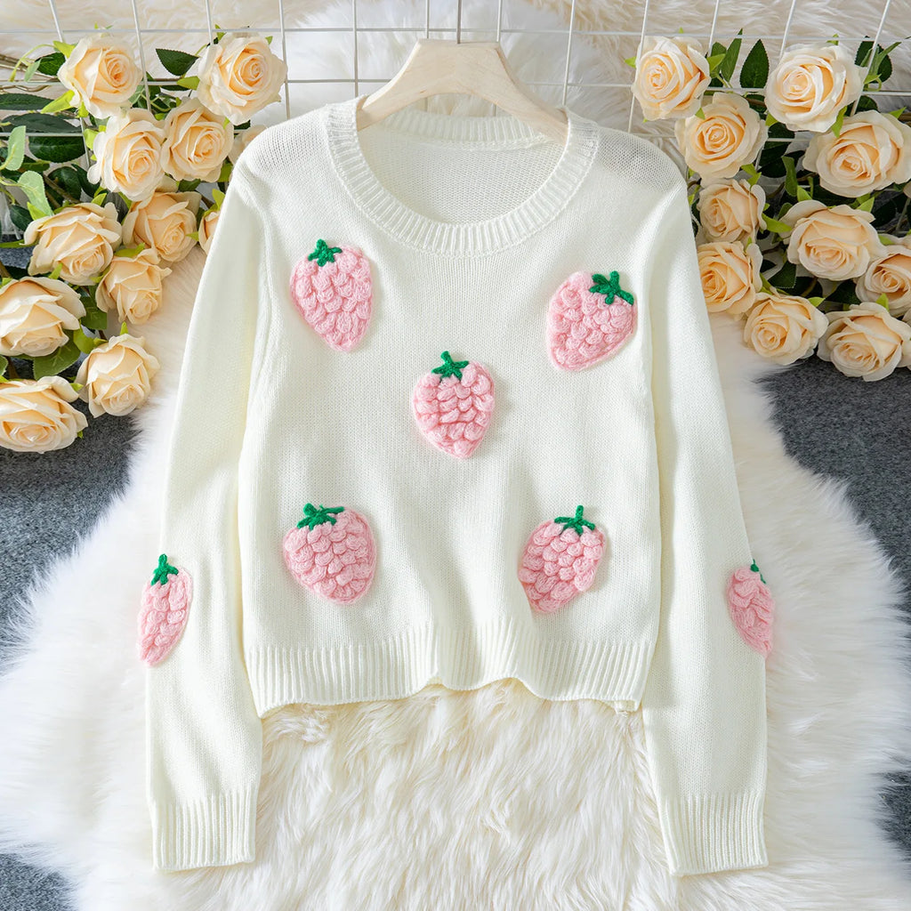 Sweater con Fresas Bordadas 3D — Diseño Tierno