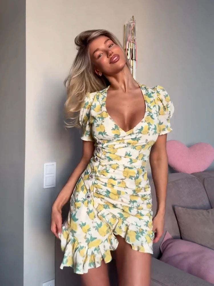 Vestido Corto Floral Escote V — Mangas Largas y Volados