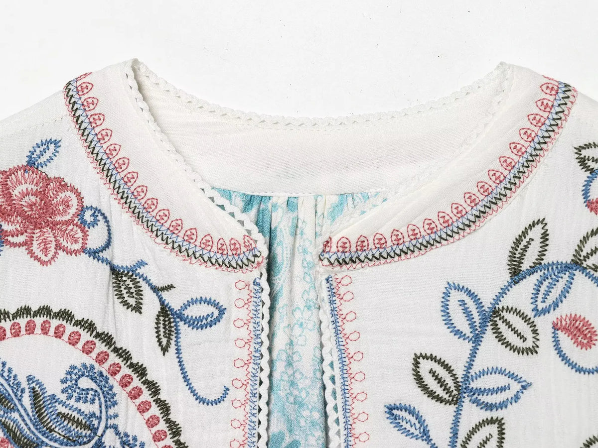 Blusa Boho Bordada Blanca — Manga Farol Abierta