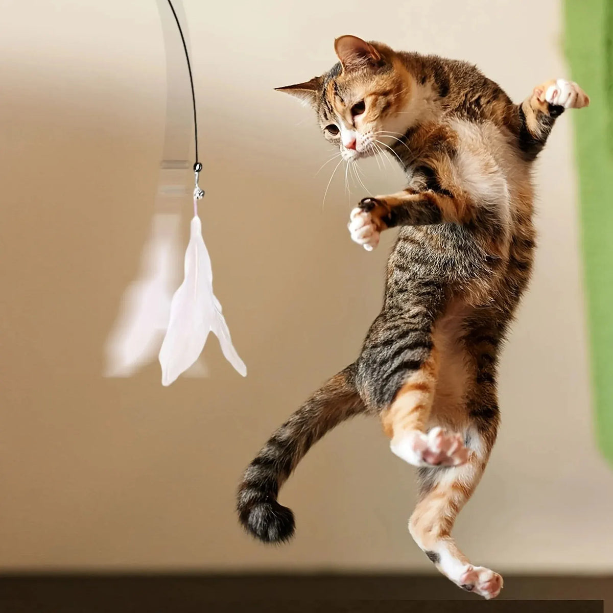 Varita Interactiva para Gatos — Campana y Plumas