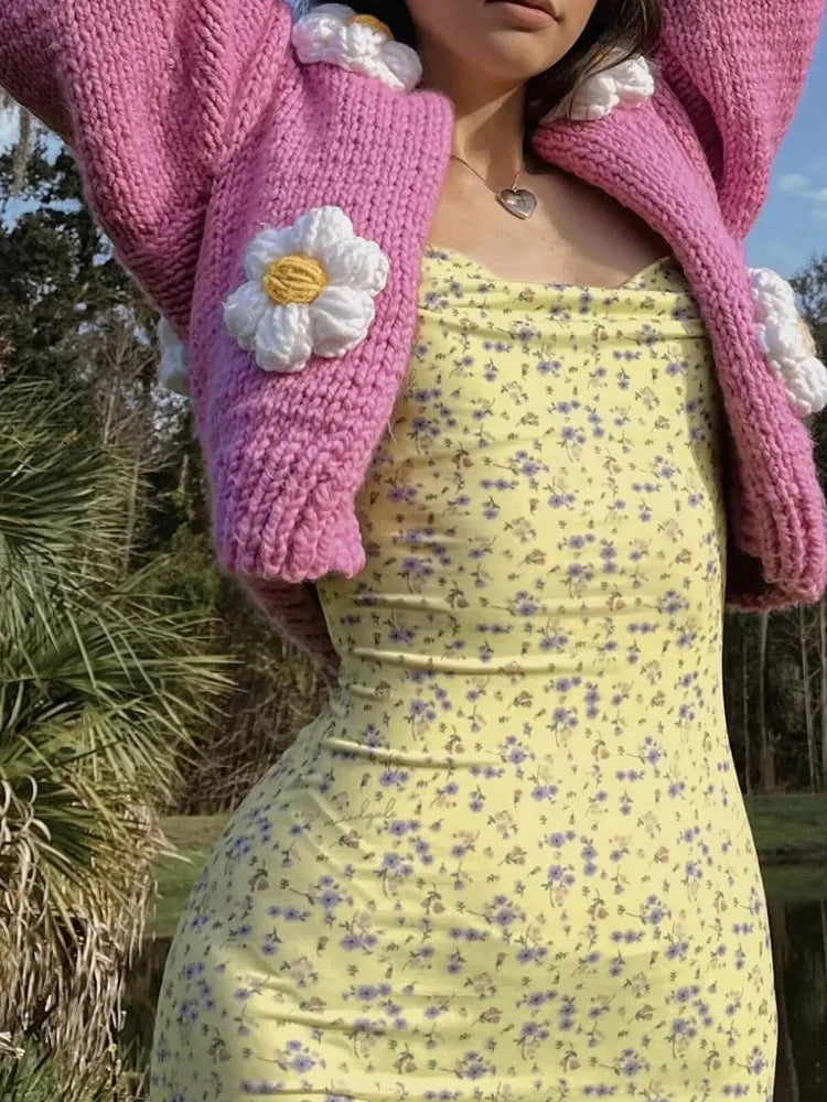 Cárdigan Crochet Multicolor con Flores 3D — Cuello V