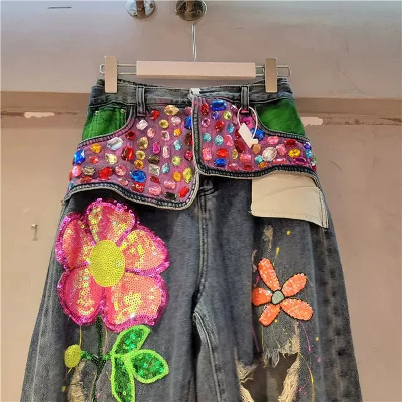 Jeans Rectos con Pedrería y Lavado Desgastado — Streetwear