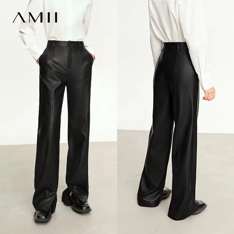 Pantalón de Cuero Vegano Minimalista — Pierna Ancha con Abertura