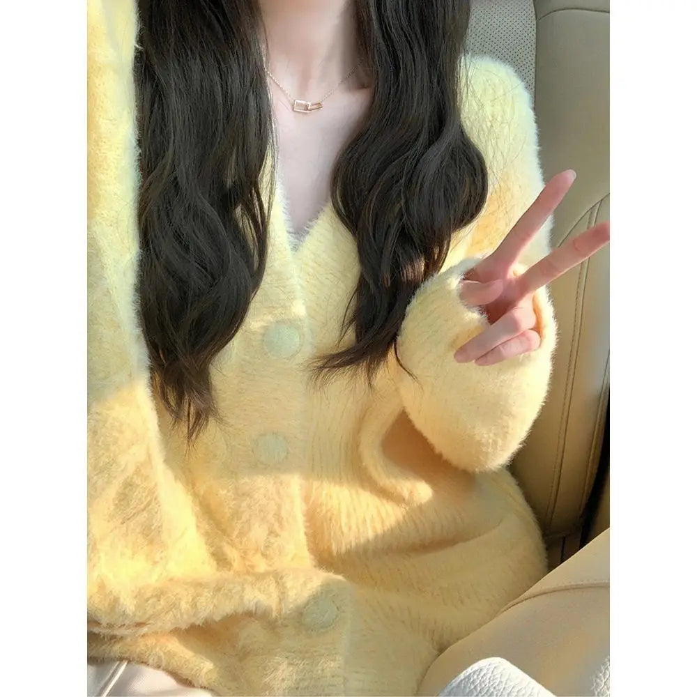 Cárdigan Amarillo Talla Grande — Cuello V