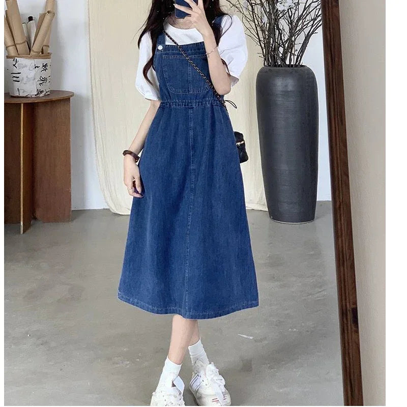 Falda Denim con Tirantes Cruzados — Look Casual