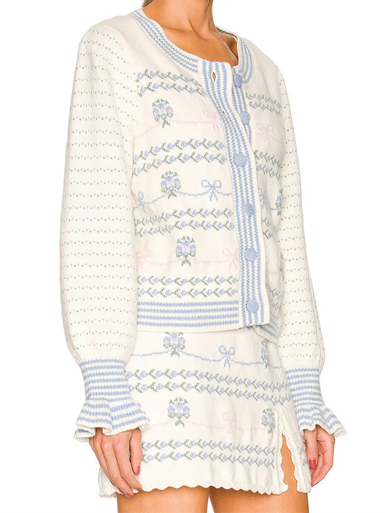 Conjunto Cárdigan Floral y Falda Mini — Set a Juego