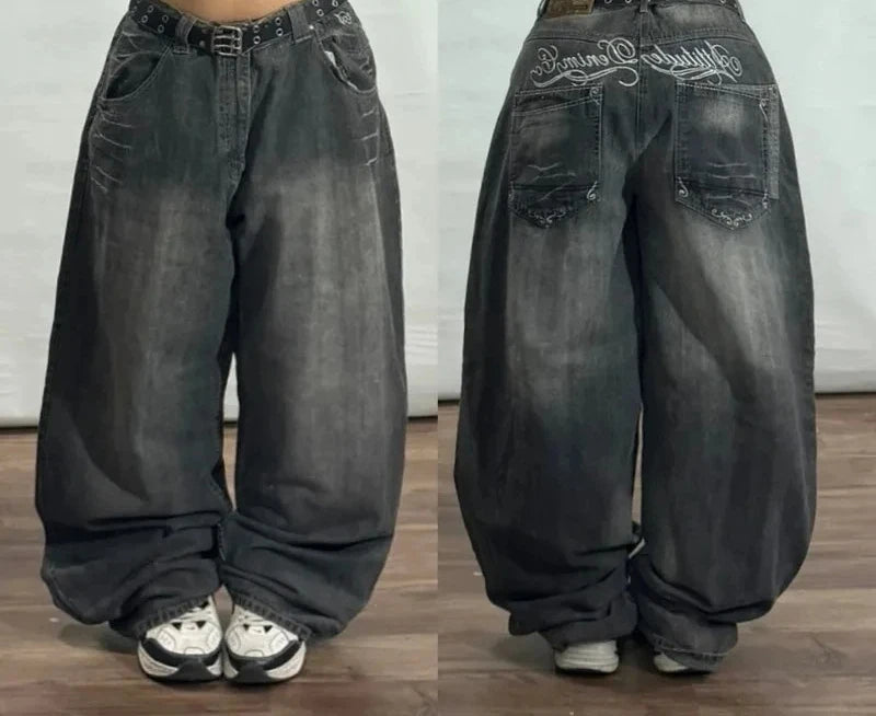 Jeans Anchos Bordados con Flor de Cerezo — Estilo Y2K