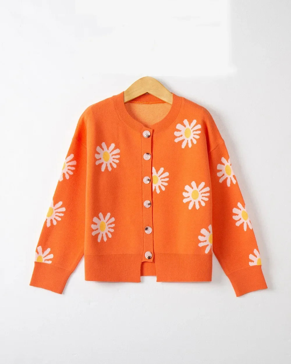 Cárdigan Tejido Floral con Botones — Cuello Redondo