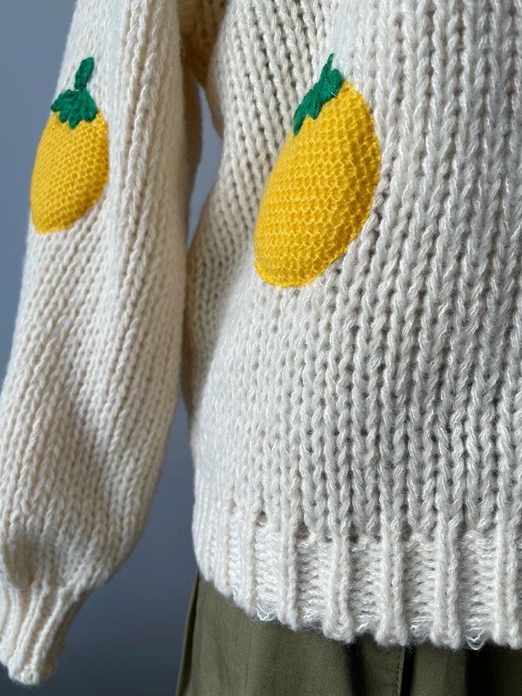 Cárdigan Beige con Bordado de Limón
