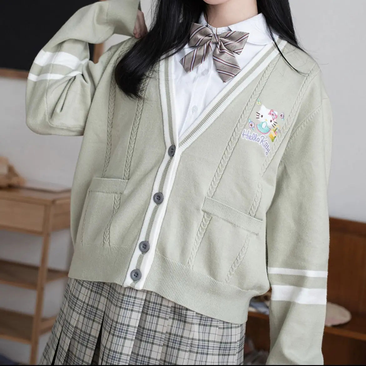 Sweater Bordado My Melody — Cárdigan Cuello V Kawaii