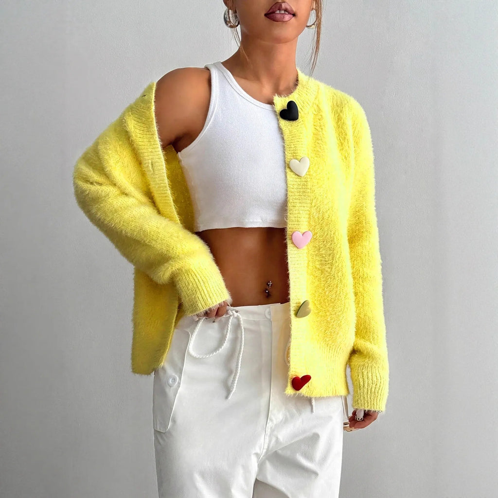 Cárdigan Afelpado Amarillo con Botones de Corazón