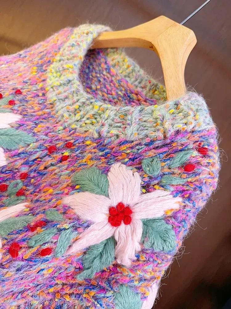 Sweater Crochet Bordado con Flores — Manga Farol Colorida