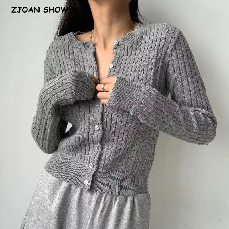 Cárdigan Corto Trenzado Gris — Botonadura Central