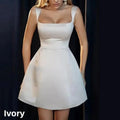 Vestido Corto de Satén Blanco — Escote Cuadrado, Dama de Honor
