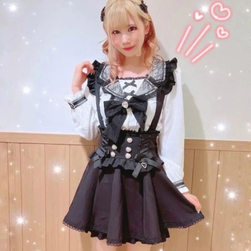 Falda Tiro Alto con Tirantes y Lazo — Estilo Kawaii