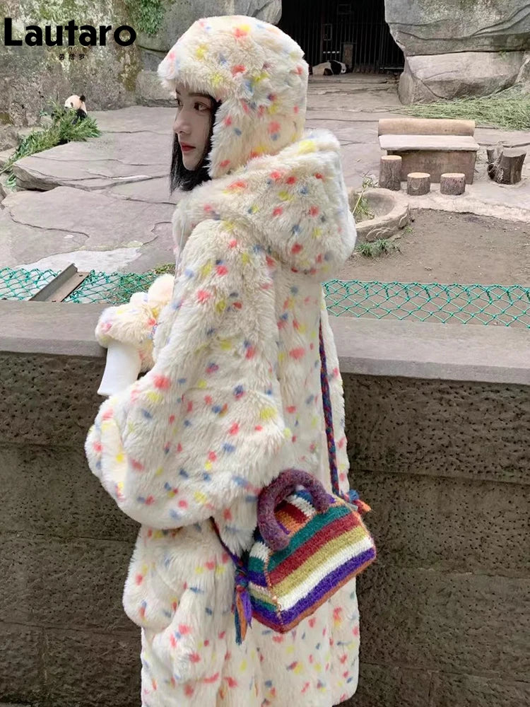 Abrigo Oversize de Piel Sintética con Orejas de Oso — Multicolor