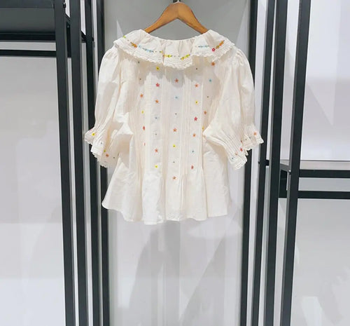 Blusa de Algodón Bordada — Volados y Escote V