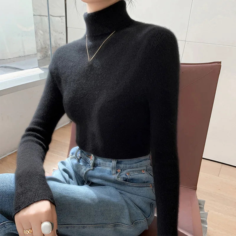 Sweater Cuello Alto Entallado — Grueso y Cómodo