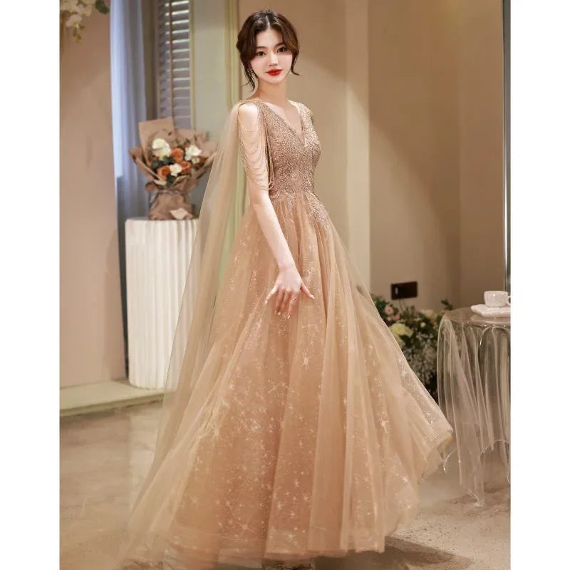 Vestido de Gala Kaki con Flecos Brillantes — Alta Costura