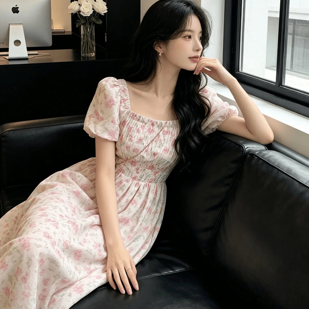 Vestido Midi Plisado Floral — Manga Globo y Cintura Ceñida
