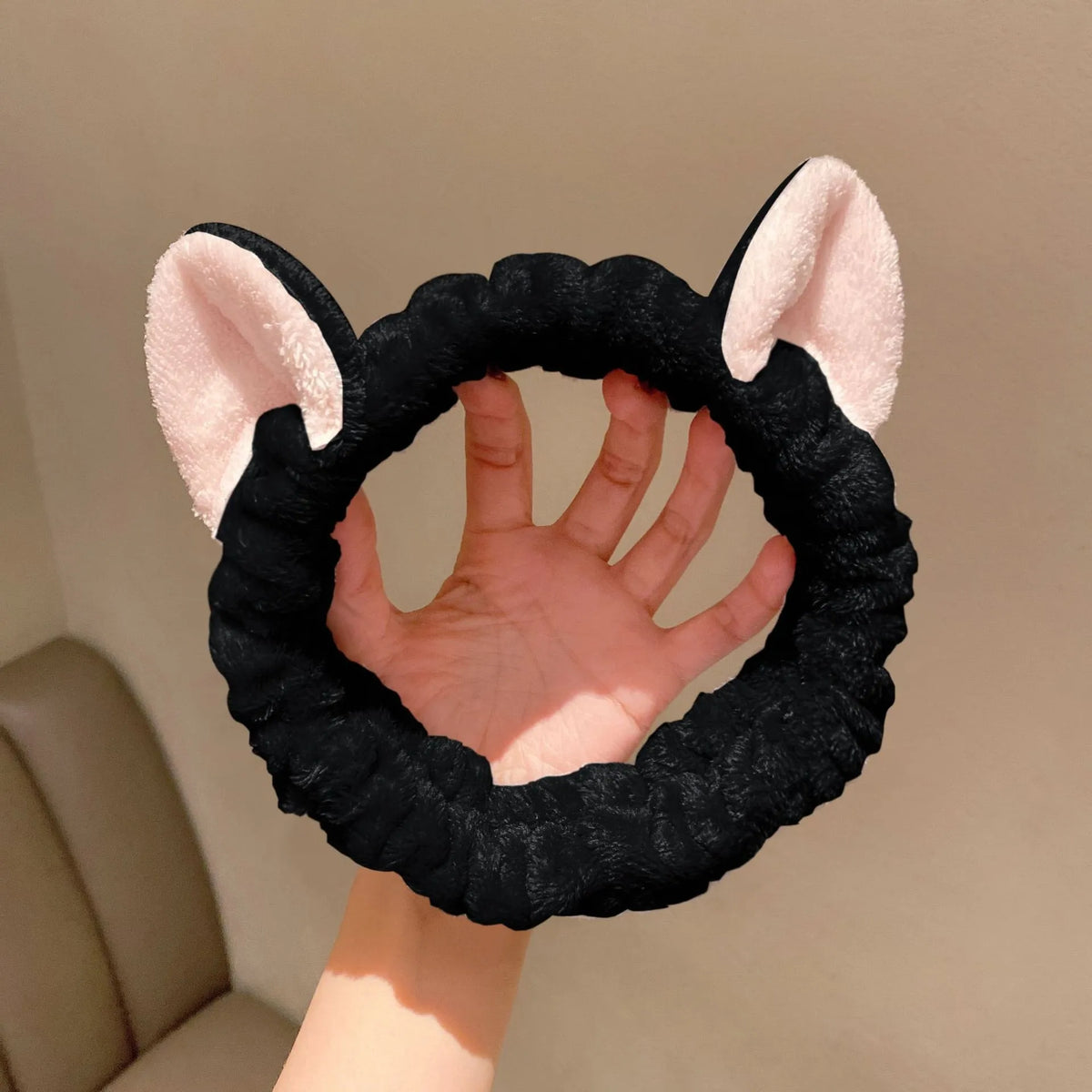 Diadema de Peluche con Orejas de Gato — Para Rutina de Belleza