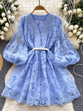Vestido de Fiesta Estilo Palaciego — Bordado Francés