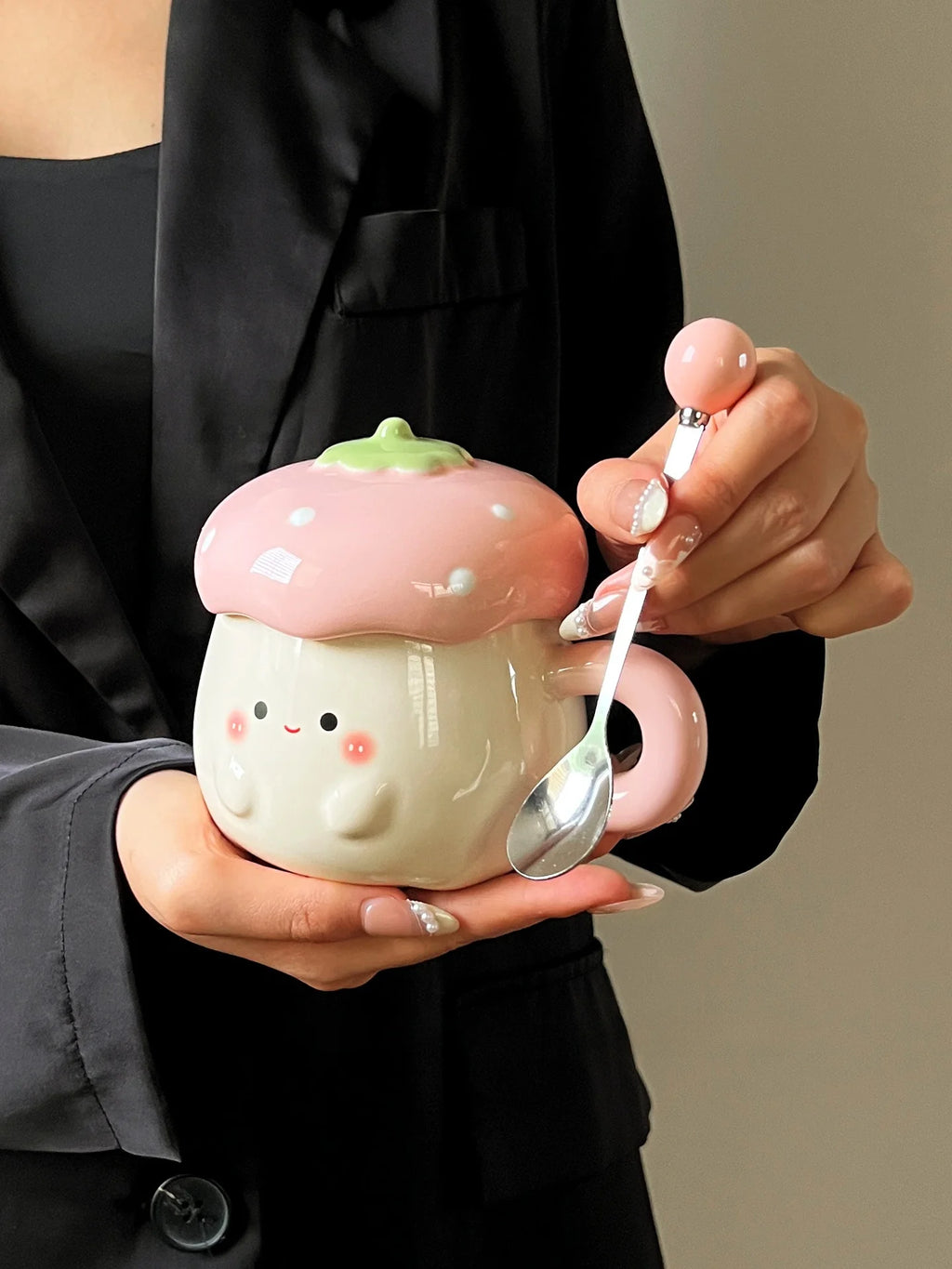 Taza Fresa con Tapa y Cuchara
