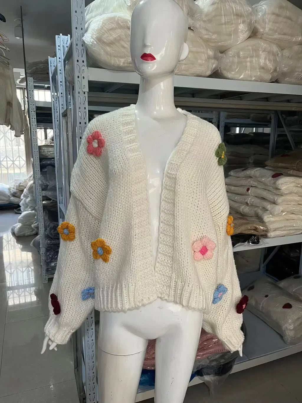 Cárdigan Floral con Manga Farol — Cuello V Cálido