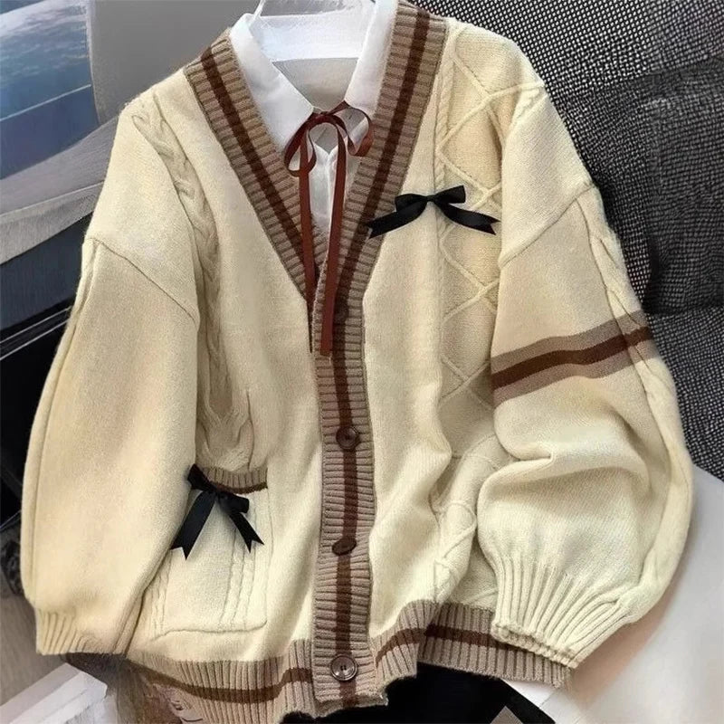 Cárdigan con Lazo Decorativo — Estilo Dulce Japonés