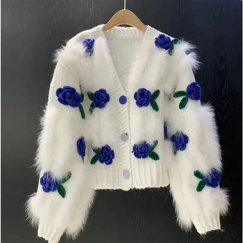 Sweater con Flores 3D Aplicadas — Textura Afelpada