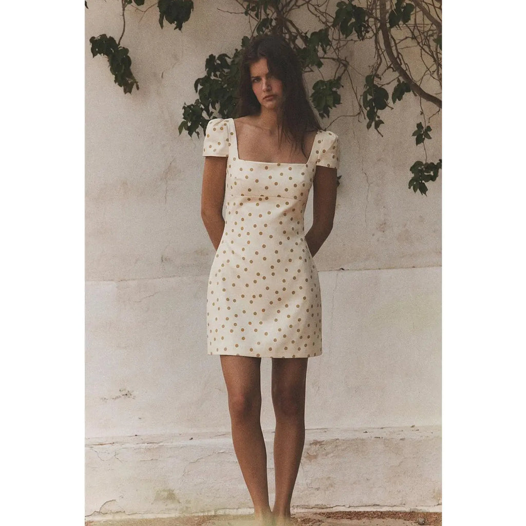 Vestido Corto con Amarre y Espalda Descubierta — Manga Globo