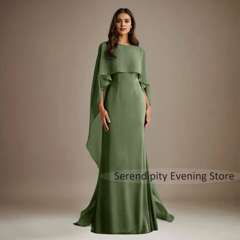 Vestido Largo de Gasa con Capa — Elegancia para Madrinas