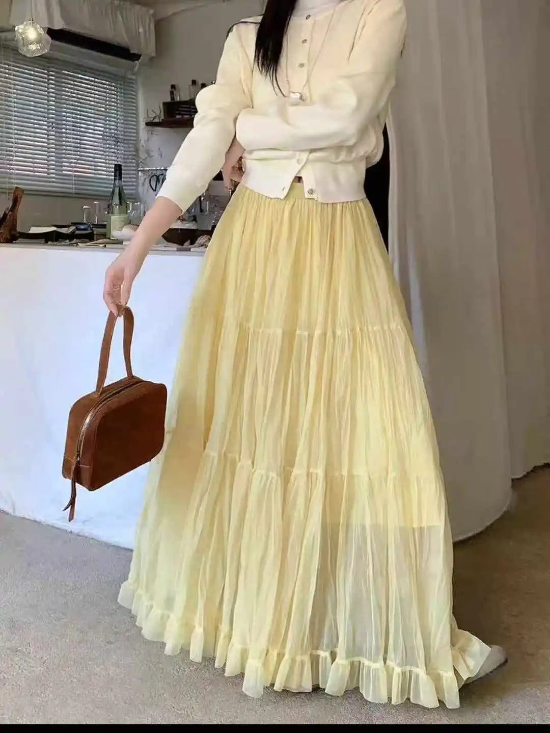 Falda Plisada Cintura Elástica — Fluida y Elegante